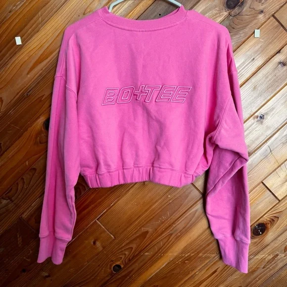 Bo+Tee Vibrant Pink Cropped Sweatshirt Size Small - Picture 5 of 5